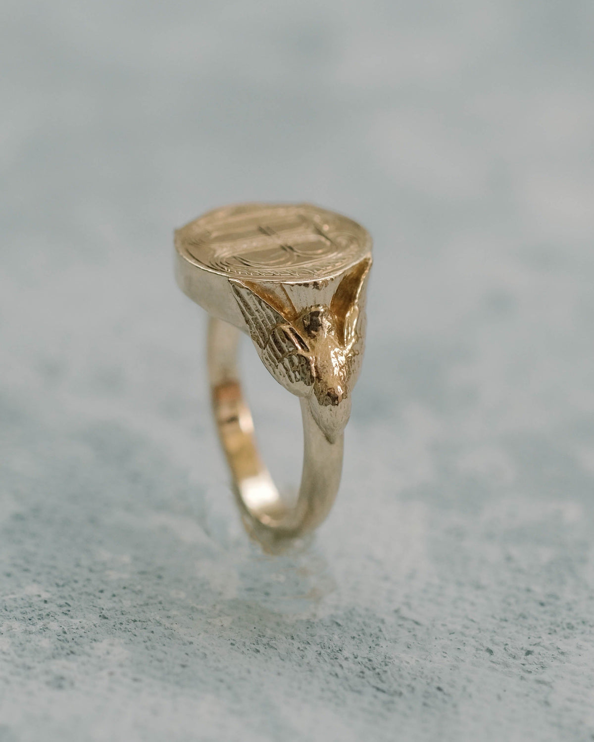 Sparrow Signet