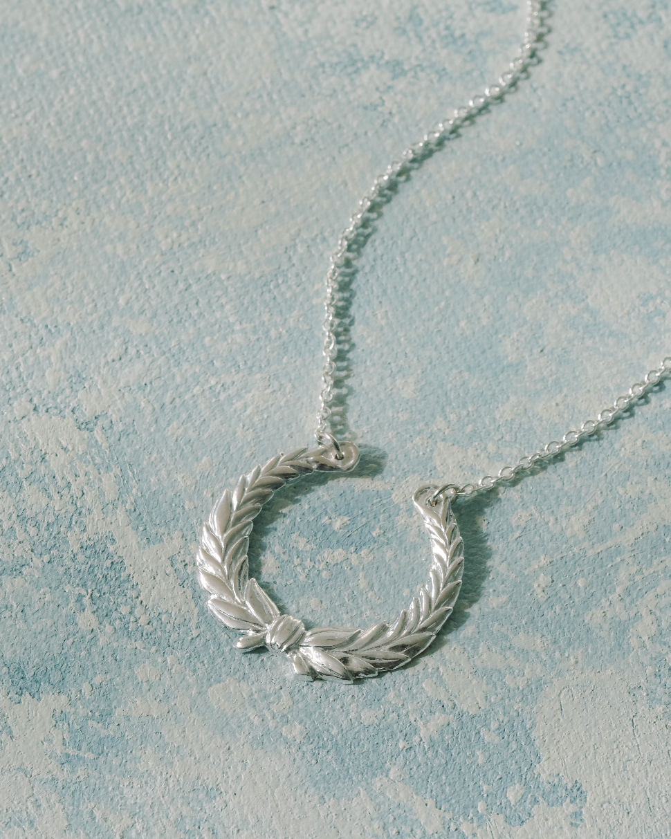 Laurel Crown