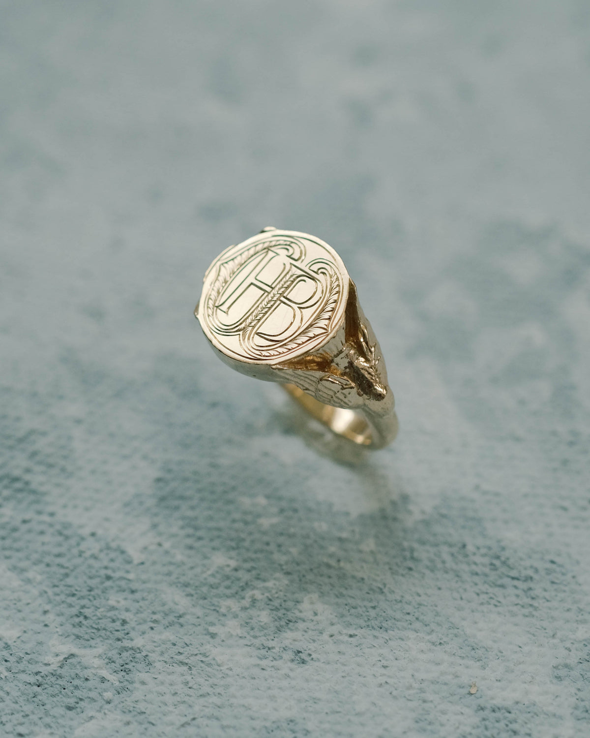 Sparrow Signet