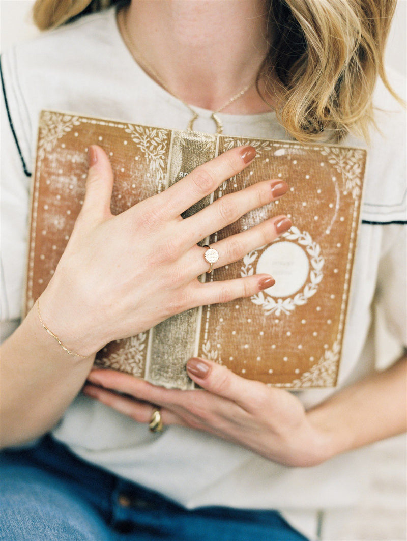 Emma Signet Ring