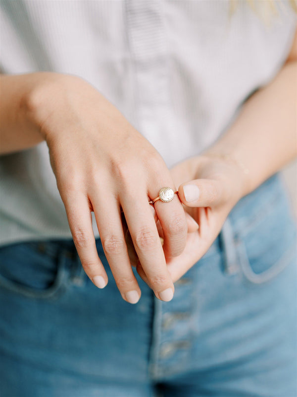 Emma Signet Ring